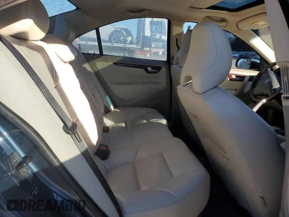 2009 Volvo S60 2.5T с VIN YV1RS592592734390, выставлен на аукционе Copart как лот 85784565 с пробегом 237 885 миль миль и Списание • Salvage title. История ставок и продаж доступна на DreamBid. Изображение 10.