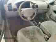 2005 Hyundai Accent GLS z VIN KMHCG35CX5U335467, wystawiony jako Copart lot #61091895 z przebiegiem Nie podano mil oraz Szkoda całkowita • Salvage title. Historia ofert i sprzedaży dostępna na DreamBid. Obrazek 8.