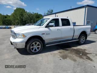 2016 Ram 1500 Laramie z VIN 1C6RR7VMXGS116667, wystawiony jako Copart lot #67452685 z przebiegiem 137 183 mil mil oraz Czysty tytuł • Clean title. Historia ofert i sprzedaży dostępna na DreamBid. Obrazek 1.