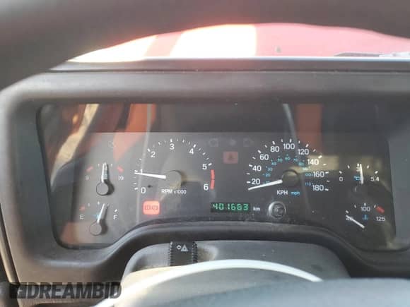 1999 Jeep Wrangler Sport с VIN 1J4FY19S4XP421504, выставлен на аукционе Copart как лот 86490145 с пробегом 401 663 миль миль и Чистый • Clean title. История ставок и продаж доступна на DreamBid. Изображение 9.