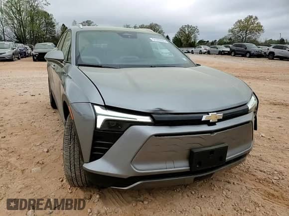 2024 Chevrolet Blazer EV eAWD LT z VIN 3GNKDBRJ4RS216273, wystawiony jako Copart lot #51285595 z przebiegiem 4 878 mil mil oraz Szkoda całkowita • Salvage title. Historia ofert i sprzedaży dostępna na DreamBid. Obrazek 11.