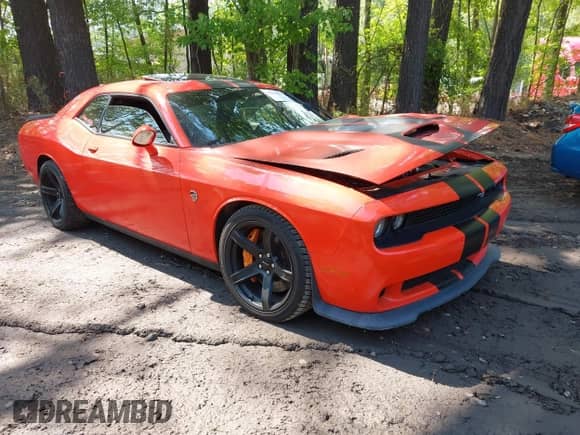 2018 Dodge Challenger SRT Hellcat with VIN 2C3CDZC94JH110633, listed as a IAAI auction lot 42107079 with Not provided miles and . Bid and sale history available at DreamBid. Image 1.