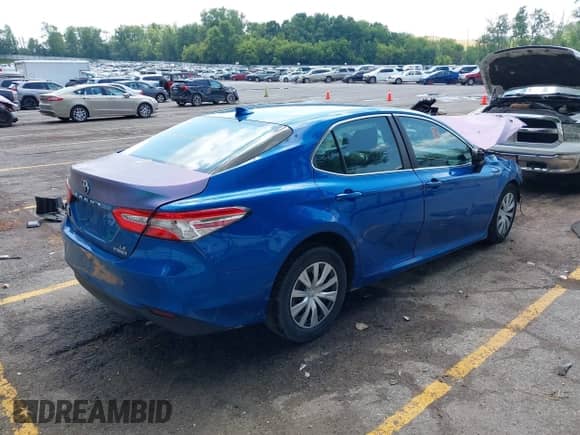2019 Toyota Camry Hybrid LE с VIN 4T1B31HK6KU006419, выставлен на аукционе IAAI как лот 42678278 с пробегом Не указан миль и . История ставок и продаж доступна на DreamBid. Изображение 4.