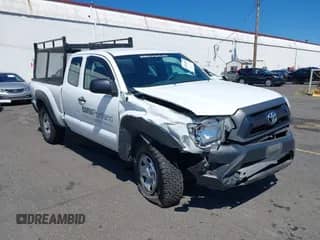 2015 Toyota Tacoma с VIN 5TFUX4EN9FX033104, выставлен на аукционе IAAI как лот 42944595 с пробегом 170 908 миль миль и . История ставок и продаж доступна на DreamBid. Изображение 1.