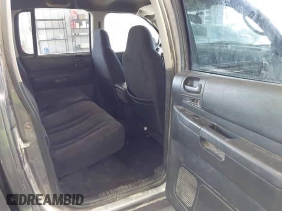 2003 Dodge Dakota с VIN 1D7HG38ZX3S137450, выставлен на аукционе IAAI как лот 41789140 с пробегом 281 759 миль миль и . История ставок и продаж доступна на DreamBid. Изображение 8.