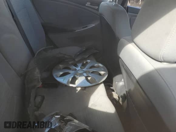 2015 Hyundai Accent GS с VIN KMHCT5AEXFU230220, выставлен на аукционе Copart как лот 84223265 с пробегом Не указан миль и Списание • Salvage title. История ставок и продаж доступна на DreamBid. Изображение 10.