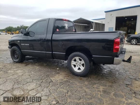 2007 Dodge 1500 SLT z VIN 1D7HA16227J517664, wystawiony jako Copart lot #67078845 z przebiegiem 158 167 mil mil oraz Szkoda całkowita • Salvage title. Historia ofert i sprzedaży dostępna na DreamBid. Obrazek 2.