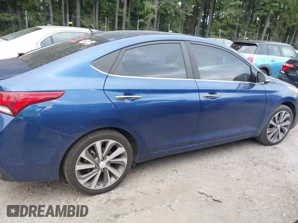 2018 Hyundai Accent Limited с VIN 3KPC34A35JE020998, выставлен на аукционе IAAI как лот 43380139 с пробегом 124 301 миль миль и . История ставок и продаж доступна на DreamBid. Изображение 13.