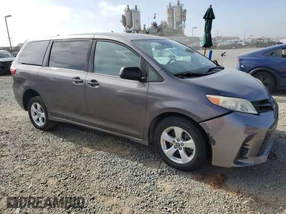 2019 Toyota Sienna L with VIN 5TDZZ3DC6KS988985, listed as a Copart auction lot 66922645 with 115,168 mi miles and Salvage title. Bid and sale history available at DreamBid. Image 4.