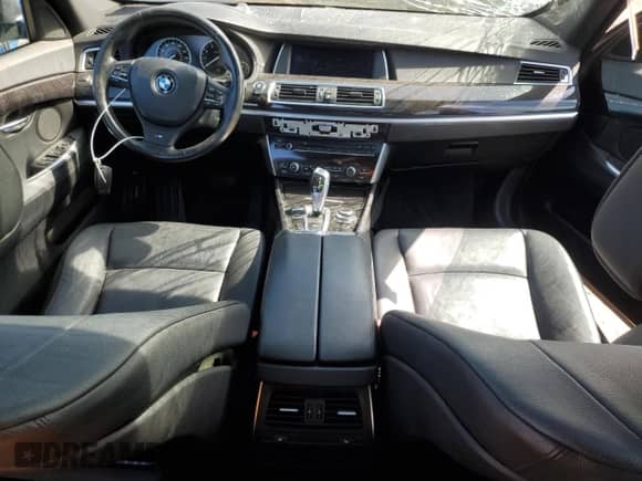 2013 BMW 5 Series 535i Gran Turismo xDrive с VIN WBASP2C58DC339646, выставлен на аукционе Copart как лот 57551005 с пробегом 101 835 миль миль и Списание • Salvage title. История ставок и продаж доступна на DreamBid. Изображение 8.