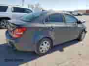 2018 Chevrolet Sonic LS с VIN 1G1JB5SH0J4135612, выставлен на аукционе Copart как лот 65713625 с пробегом 85 274 миль миль и Списание • Salvage title. История ставок и продаж доступна на DreamBid. Изображение 3.