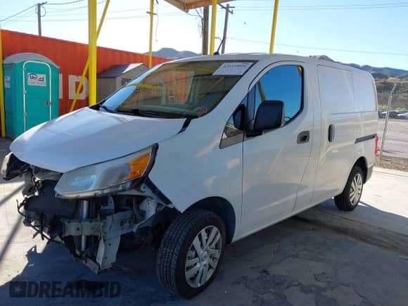 2015 Chevrolet City Express Cargo LS z VIN 3N63M0YN4FK726606, wystawiony jako IAAI lot #43519899 z przebiegiem 226 002 mil mil oraz . Historia ofert i sprzedaży dostępna na DreamBid. Obrazek 15.