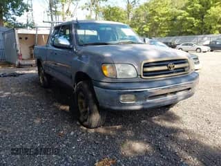 2000 Toyota Tundra SR5 с VIN 5TBBT4418YS023148, выставлен на аукционе IAAI как лот 43146100 с пробегом 148 393 миль миль и . История ставок и продаж доступна на DreamBid. Изображение 1.