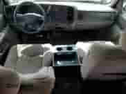 2006 Chevrolet Tahoe Z71 с VIN 1GNEC13ZX6R157009, выставлен на аукционе Copart как лот 63392655 с пробегом 253 434 миль миль и Списание • Salvage title. История ставок и продаж доступна на DreamBid. Изображение 8.