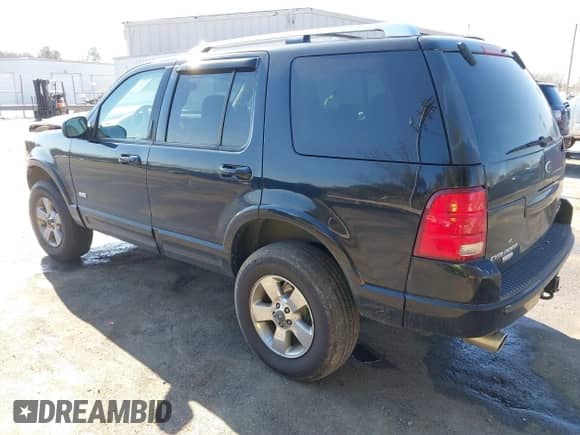 2003 Ford Explorer with VIN 1FMZU85W33ZB13900, listed as a IAAI auction lot 41479457 with 291,965 mi miles and . Bid and sale history available at DreamBid. Image 3.