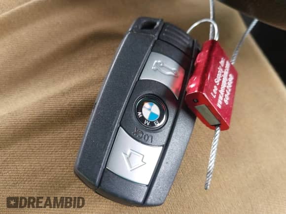 2011 BMW 3 Series 328i xDrive with VIN WBAPK5G5XBNN25769, listed as a IAAI auction lot 42212090 with 128,786 mi miles and . Bid and sale history available at DreamBid. Image 11.