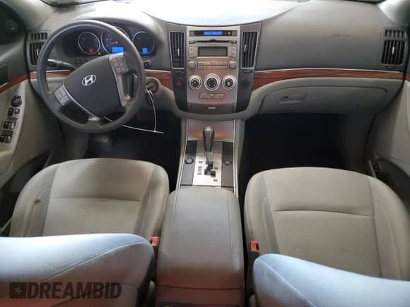 2010 Hyundai Veracruz GLS с VIN KM8NUDCC1AU135341, выставлен на аукционе Copart как лот 87078045 с пробегом 192 800 миль миль и Списание • Salvage title. История ставок и продаж доступна на DreamBid. Изображение 8.
