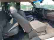 2004 Chevrolet Silverado 1500 LT с VIN 2GCEC19T641288987, выставлен на аукционе IAAI как лот 42414010 с пробегом 292 124 миль миль и . История ставок и продаж доступна на DreamBid. Изображение 8.