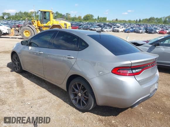 2015 Dodge Dart SXT z VIN 1C3CDFBB4FD301282, wystawiony jako IAAI lot #43149608 z przebiegiem 122 515 mil mil oraz . Historia ofert i sprzedaży dostępna na DreamBid. Obrazek 3.
