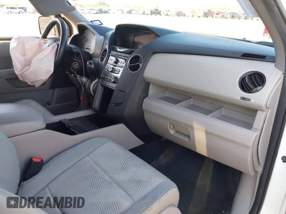 2013 Honda Pilot LX with VIN 5FNYF3H2XDB040697, listed as a IAAI auction lot 43176116 with 142,522 mi miles and . Bid and sale history available at DreamBid. Image 5.