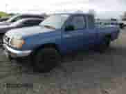 1999 Nissan Frontier XE z VIN 1N6DD26S2XC337625, wystawiony jako Copart lot #45607125 z przebiegiem 312 502 mil mil oraz Nie do naprawy • Non repairable. Historia ofert i sprzedaży dostępna na DreamBid. Obrazek 1.