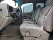 2000 GMC Sierra 1500 SLE with VIN 2GTEC19V3Y1296875, listed as a Copart auction lot 66842935 with 100,494 mi miles and Clean title. Bid and sale history available at DreamBid. Image 7.