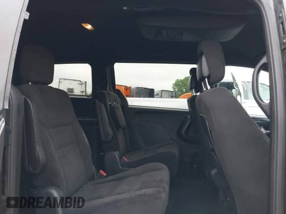 2017 Dodge Grand Caravan SE with VIN 2C4RDGBG8HR639078, listed as a IAAI auction lot 39341640 with 158,714 mi miles and . Bid and sale history available at DreamBid. Image 8.