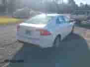 2012 Volvo S60 T5 с VIN YV1622FS8C2045697, выставлен на аукционе IAAI как лот 43489928 с пробегом 140 197 миль миль и . История ставок и продаж доступна на DreamBid. Изображение 4.