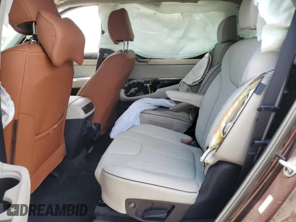 2024 Hyundai Palisade Limited с VIN KM8R5DGE2RU719897, выставлен на аукционе Copart как лот 62289395 с пробегом 7 143 миль миль и Списание • Salvage title. История ставок и продаж доступна на DreamBid. Изображение 11.