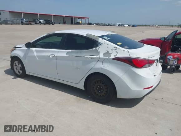 2015 Hyundai Elantra SE with VIN 5NPDH4AE9FH631742, listed as a IAAI auction lot 42621729 with 157,938 mi miles and . Bid and sale history available at DreamBid. Image 3.