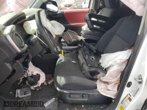 2022 Toyota Tacoma SR5 с VIN 3TMAZ5CN1NM170922, выставлен на аукционе Copart как лот 58293135 с пробегом 37 614 миль миль и Чистый • Clean title. История ставок и продаж доступна на DreamBid. Изображение 7.