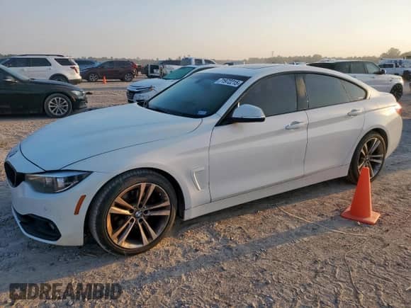 2018 BMW 4 Series 430i с VIN WBA4J1C53JBM11021, выставлен на аукционе Copart как лот 71972215 с пробегом 57 099 миль миль и Списание • Salvage title. История ставок и продаж доступна на DreamBid. Изображение 1.