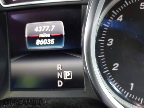 2017 Mercedes-Benz GLS 550 with VIN 4JGDF7DE4HA838922, listed as a IAAI auction lot 42617326 with 86,035 mi miles and . Bid and sale history available at DreamBid. Image 14.