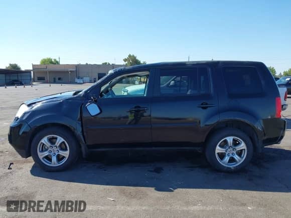 2013 Honda Pilot EX-L with VIN 5FNYF4H52DB011386, listed as a IAAI auction lot 43061878 with 195,846 mi miles and . Bid and sale history available at DreamBid. Image 14.