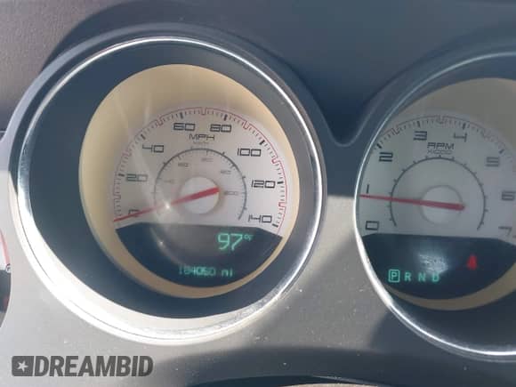 2011 Dodge Challenger z VIN 2B3CJ4DG5BH603714, wystawiony jako IAAI lot #43386407 z przebiegiem 184 050 mil mil oraz . Historia ofert i sprzedaży dostępna na DreamBid. Obrazek 15.