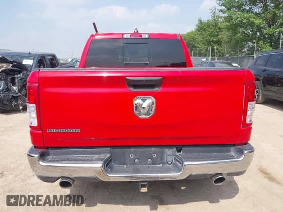 2023 Ram 1500 Big Horn z VIN 1C6RREFT1PN511605, wystawiony jako IAAI lot #41941677 z przebiegiem 38 051 mil mil oraz . Historia ofert i sprzedaży dostępna na DreamBid. Obrazek 16.