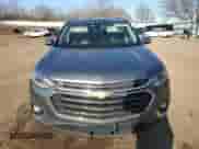 2019 Chevrolet Traverse LT z VIN 1GNEVHKW9KJ206395, wystawiony jako Copart lot #50384655 z przebiegiem 84 712 mil mil oraz Czysty tytuł • Clean title. Historia ofert i sprzedaży dostępna na DreamBid. Obrazek 5.