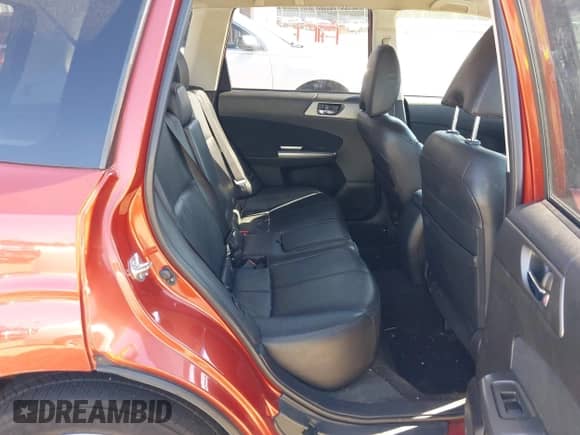 2011 Subaru Forester X Limited z VIN JF2SHBFC7BH739077, wystawiony jako IAAI lot #43201145 z przebiegiem 273 957 mil mil oraz . Historia ofert i sprzedaży dostępna na DreamBid. Obrazek 8.