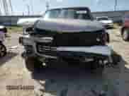 2000 Cadillac Escalade z VIN 1GYEK13R7YR128401, wystawiony jako Copart lot #46227845 z przebiegiem 110 194 mil mil oraz Nie do naprawy • Non repairable. Historia ofert i sprzedaży dostępna na DreamBid. Obrazek 12.