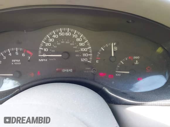 2004 Chevrolet Malibu Classic z VIN 1G1ND52F64M555535, wystawiony jako IAAI lot #42840038 z przebiegiem 134 640 mil mil oraz . Historia ofert i sprzedaży dostępna na DreamBid. Obrazek 7.