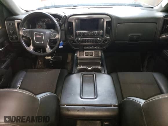 2014 GMC Sierra 1500 SLE z VIN 3GTU2UEC0EG568127, wystawiony jako Copart lot #68220465 z przebiegiem 166 473 mil mil oraz Czysty tytuł • Clean title. Historia ofert i sprzedaży dostępna na DreamBid. Obrazek 8.