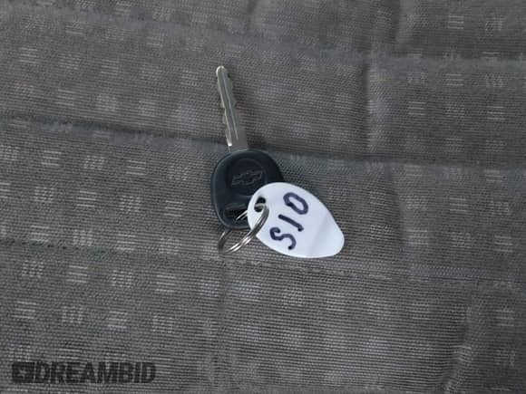 2001 Chevrolet S-10 LS с VIN 1GCCS19W518259493, выставлен на аукционе IAAI как лот 41976186 с пробегом 206 328 миль миль и . История ставок и продаж доступна на DreamBid. Изображение 11.