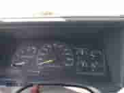 1995 Chevrolet Silverado 1500 z VIN 1GCEC14Z8SZ217712, wystawiony jako IAAI lot #42459235 z przebiegiem 172 963 mil mil oraz . Historia ofert i sprzedaży dostępna na DreamBid. Obrazek 7.