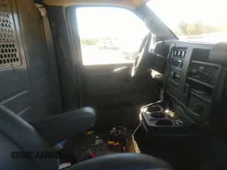 2017 Chevrolet Express Cargo с VIN 1GCWGAFF4H1336232, выставлен на аукционе IAAI как лот 43522955 с пробегом Не указан миль и . История ставок и продаж доступна на DreamBid. Изображение 5.