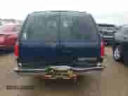 1999 Chevrolet Suburban с VIN 1GNFK16R0XJ508397, выставлен на аукционе Copart как лот 71629294 с пробегом 192 289 миль миль и Списание • Salvage title. История ставок и продаж доступна на DreamBid. Изображение 6.