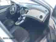 2016 Chevrolet Cruze LS с VIN 1G1PC5SG4G7140348, выставлен на аукционе IAAI как лот 43431756 с пробегом 97 451 миль миль и . История ставок и продаж доступна на DreamBid. Изображение 5.