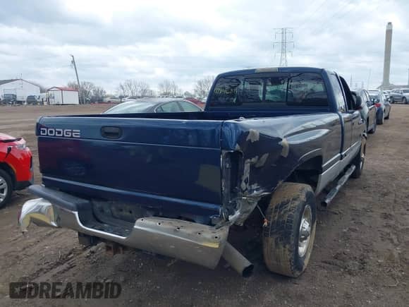 2001 Dodge 2500 z VIN 1B7KC23651J524719, wystawiony jako IAAI lot #41946811 z przebiegiem 172 277 mil mil oraz . Historia ofert i sprzedaży dostępna na DreamBid. Obrazek 4.
