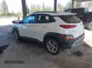 2022 Hyundai Kona SEL z VIN KM8K6CABXNU781923, wystawiony jako IAAI lot #43460685 z przebiegiem 70 416 mil mil oraz . Historia ofert i sprzedaży dostępna na DreamBid. Obrazek 3.