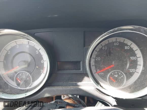 2013 Dodge Grand Caravan SE z VIN 2C4RDGBG5DR693559, wystawiony jako IAAI lot #43440551 z przebiegiem Nie podano mil oraz . Historia ofert i sprzedaży dostępna na DreamBid. Obrazek 7.