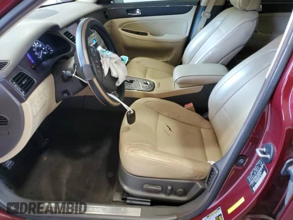 2009 Hyundai Genesis с VIN KMHGC46E79U051304, выставлен на аукционе Copart как лот 80304005 с пробегом 143 894 миль миль и Списание • Salvage title. История ставок и продаж доступна на DreamBid. Изображение 7.